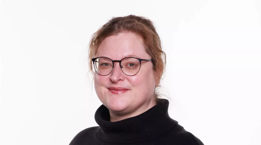 Portrait of Communication Alumna Jessica Clark