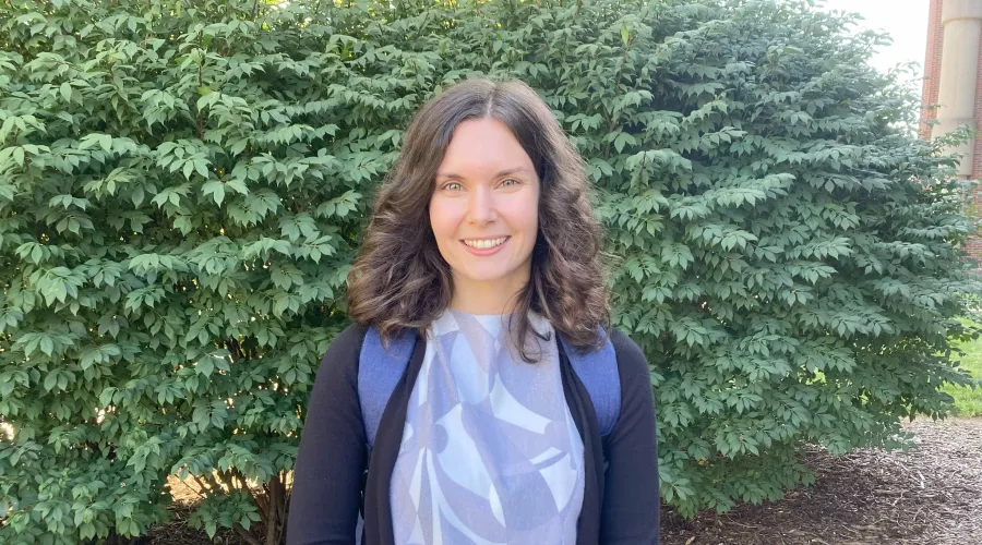 Portrait of A&S Chemistry Alumna Irma Avdic